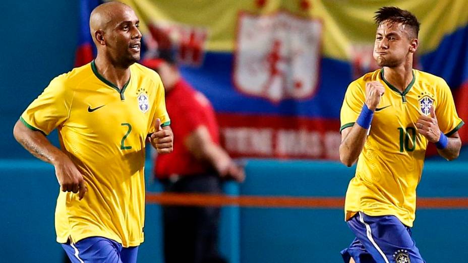 Com gol de Neymar, o Brasil derrota a Colômbia na volta de Dunga ao comando da seleção, em amistoso disputado em Miami