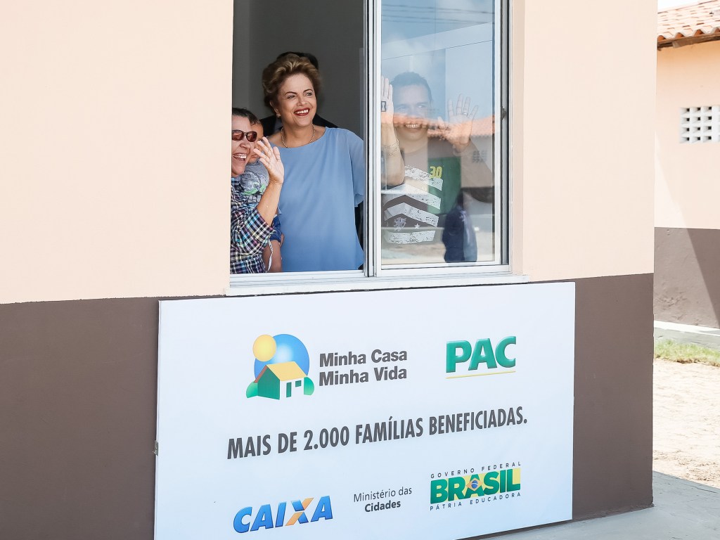 Presidente Dilma Rousseff durante cerimônia de entrega de unidades habitacionais do programa Minha Casa Minha Vida em São Luís (MA) - 10/08/2015