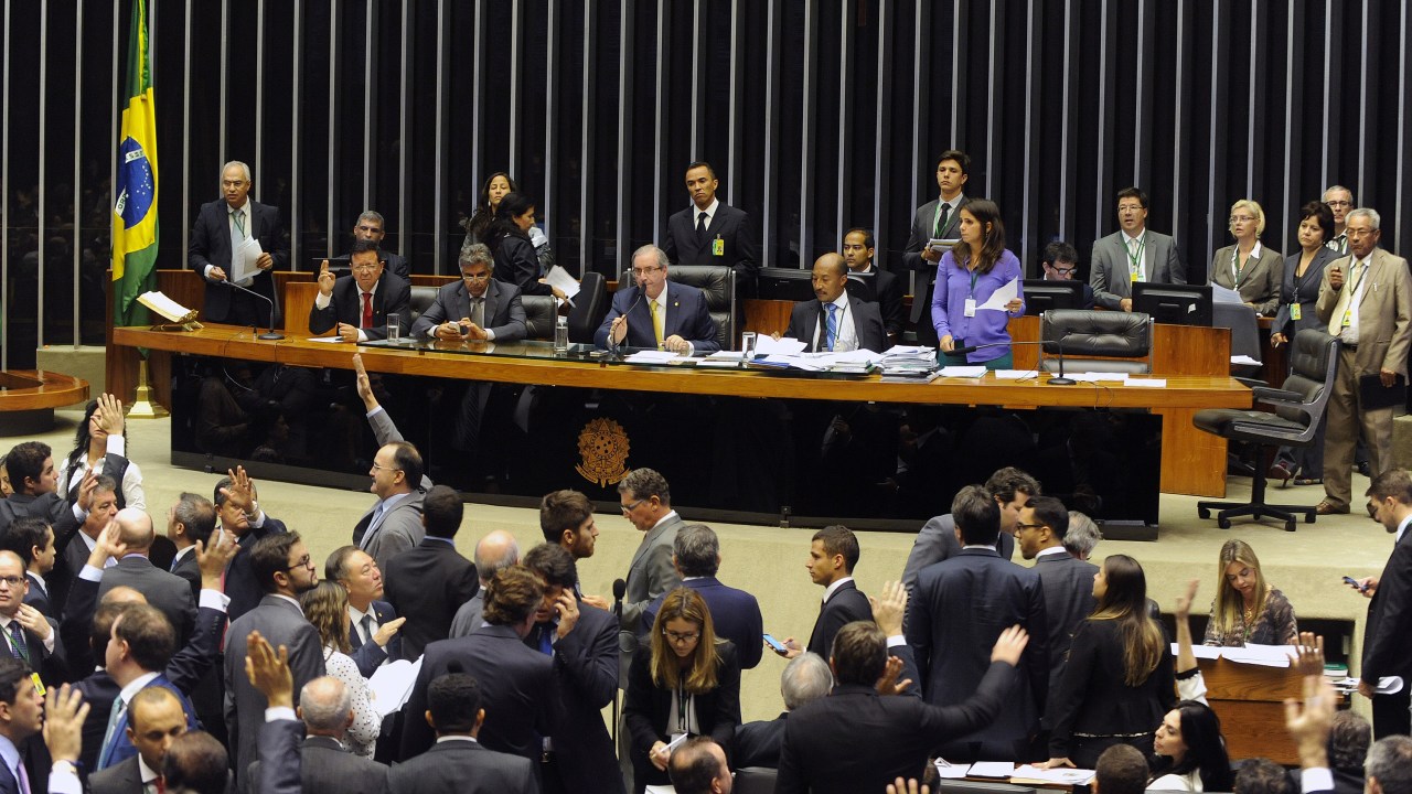 Sessão extraordinária para discussão e votação de projetos da Câmara dos Deputados em Brasília