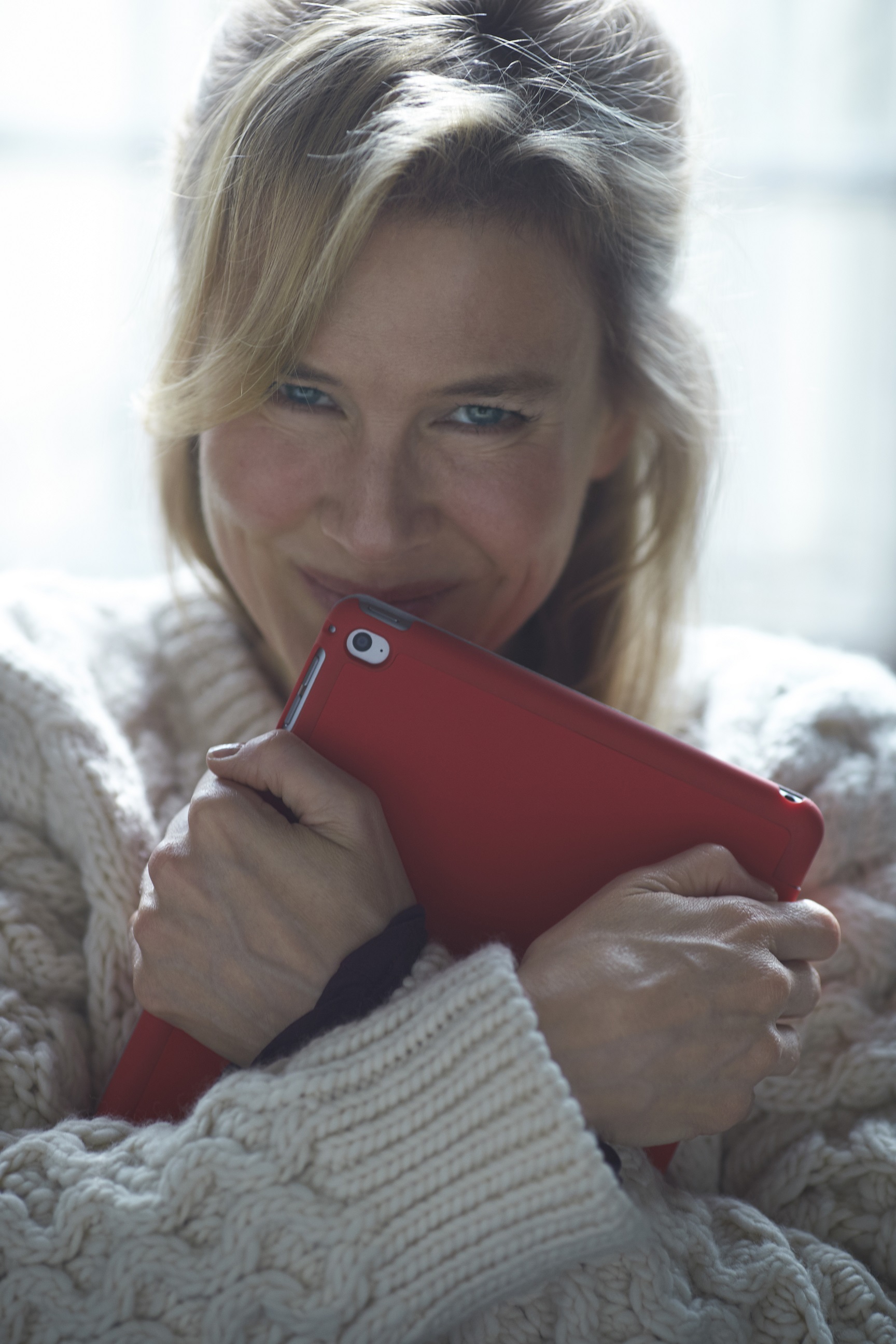 A atriz Renée Zellweger em trailer de ‘O Bebê de Bridget Jones’