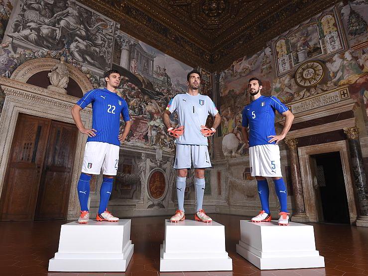 Nova camisa da seleção italiana foi lançada no Palazzo Vecchio, em Florença