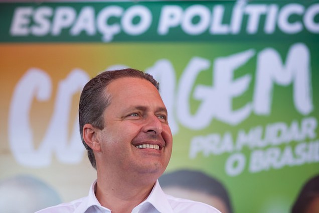 Eduardo Campos faz campanha no interior de SP