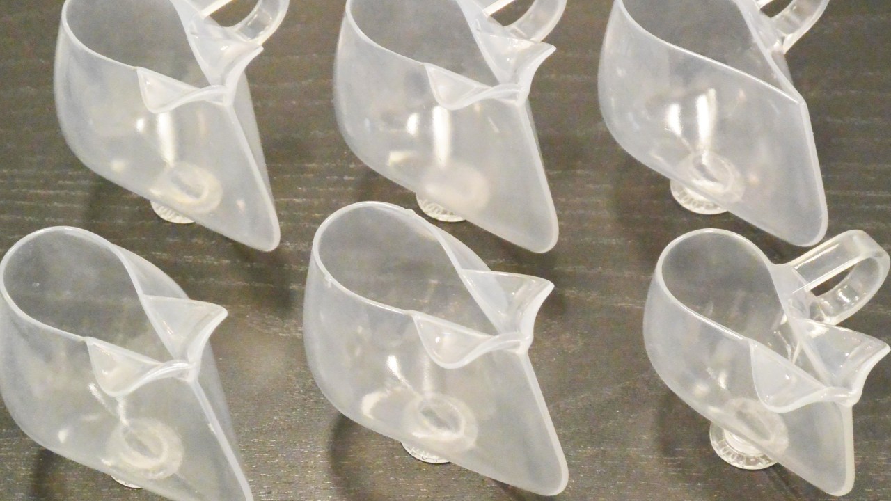 Além de levar café aos lábios dos astronautas, essas seis xícaras vão ajudar os cientistas a descobrir como fluidos complexos se movimentam na gravidade zero