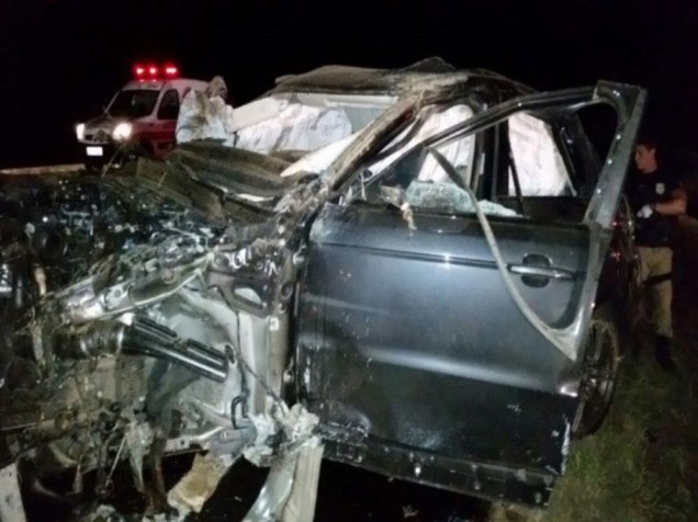 Carro do cantor Cristiano Araújo destruido após o capotamento, que aconteceu na BR-153, em Goiás