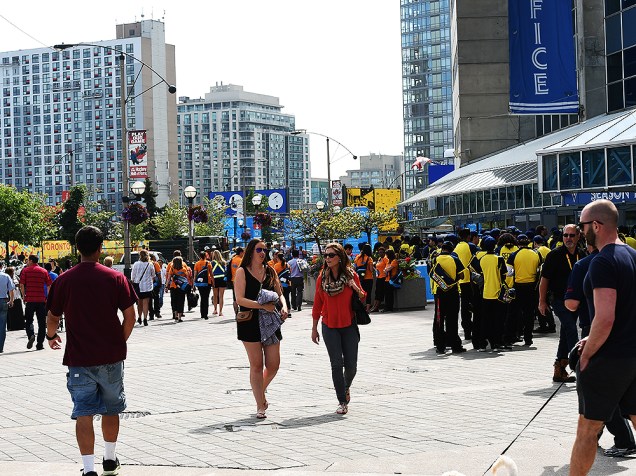 Cenas de Toronto na véspera da abertura dos Jogos Pan-Americanos de 2015