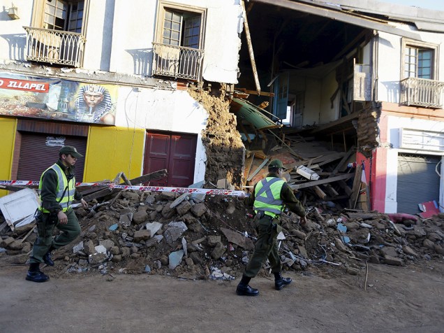 Destruição após o terremoto que atingiu a zona central do Chile