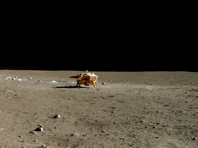 <p>O rover Yutu registrou esta imagem em 13 de janeiro de 2014, dois dias antes de uma unidade do motor do rover parar de funcionar</p>