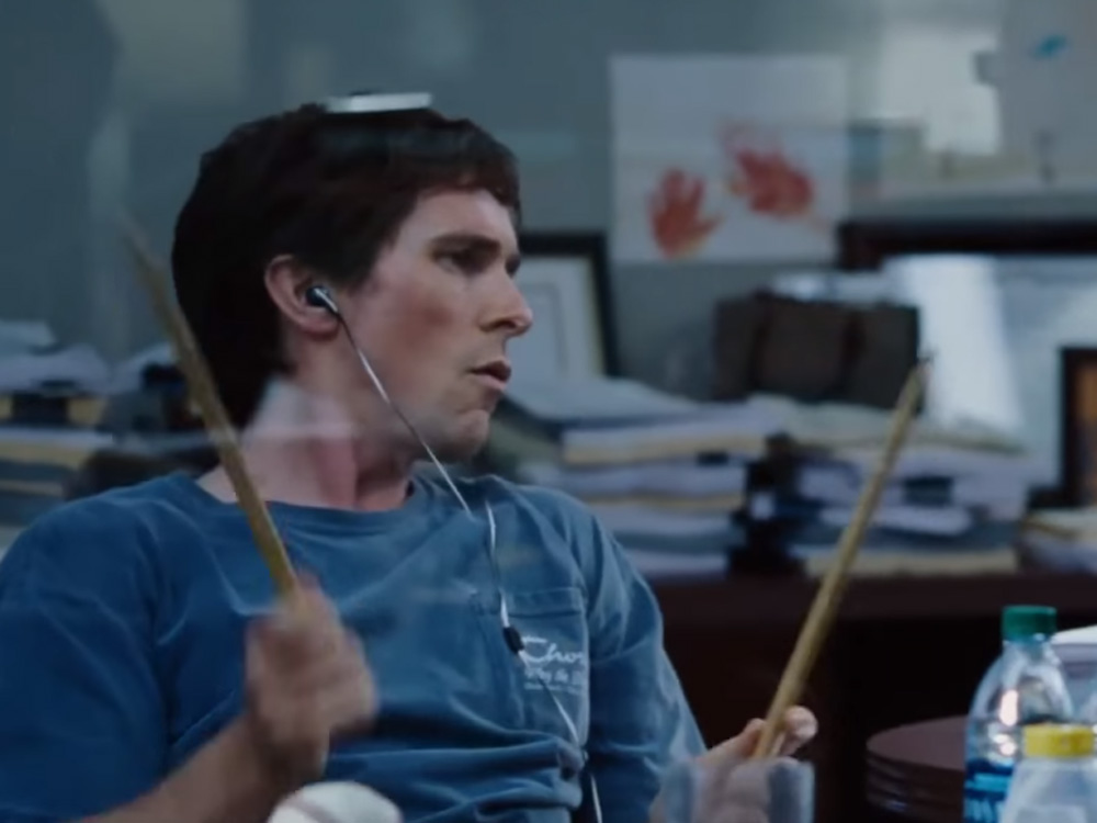 Christian Bale em cena de 'A Grande Aposta'