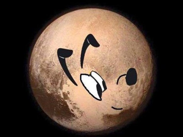 <p>Outra versão com o cachorro Pluto. Em inglês, o planeta anão e a personagem criada por Walt Disney têm o mesmo nome</p>