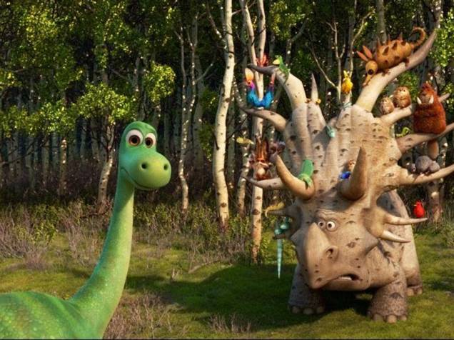 Arlo e o estiracossauro que ele encontra na floresta