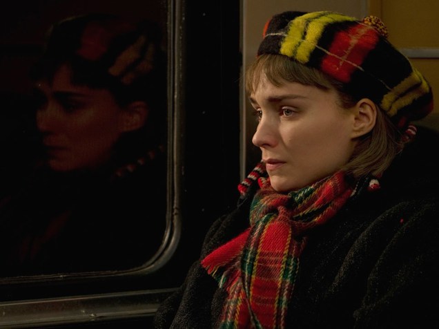 Rooney Mara (Therese Belivet) em cena do filme ‘Carol’