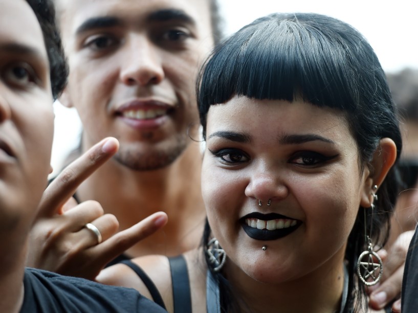 Público durante o quinto dia do Rock in Rio, que acontece na Cidade do Rock, na Barra da Tijuca, zona oeste da cidade, nesta sexta-feira (25)