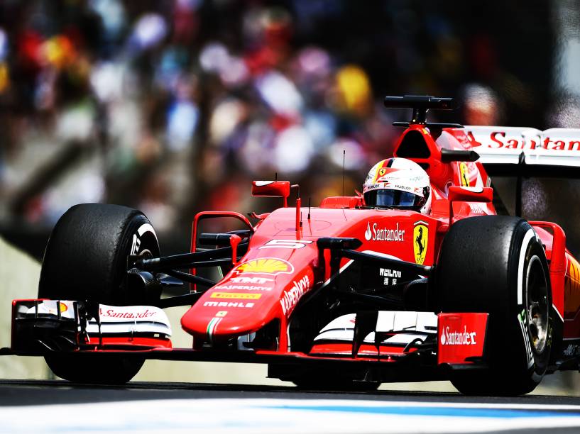 Vettel durante treino em Interlagos