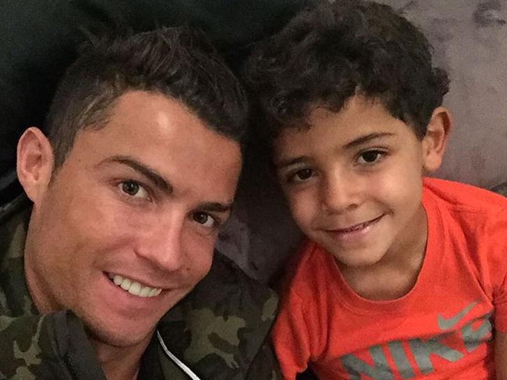 Cristiano Ronaldo Fala Da Mae De Seu Filho E Brinca Sobre Messi Com Apresentador Ingles Veja