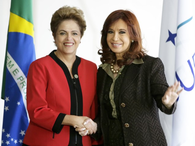 A presidente Dilma Rousseff recebe a presidente da Argentina, Cristina Kirchner, no Palácio do Itamaraty, Brasília