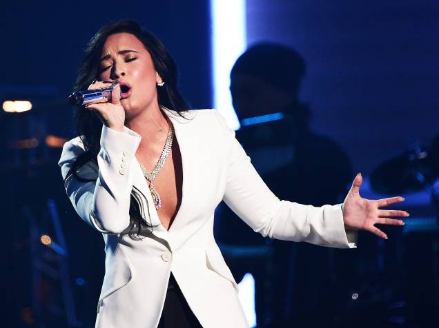 Demi Lovato durante 58ª edição do Grammy, premiação que elege os melhores da música internacional, que acontece nesta segunda-feira (15)