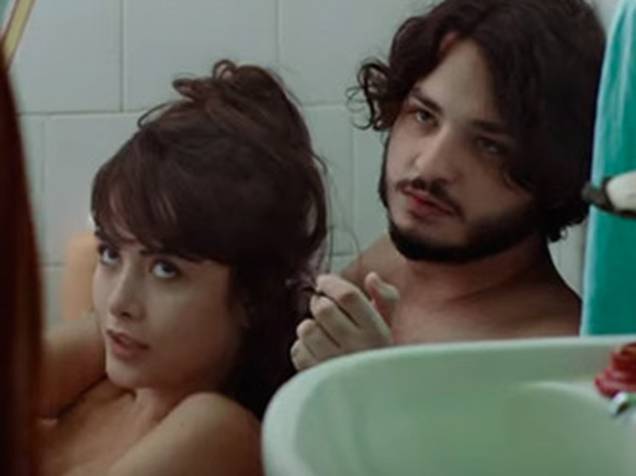 Maria Casadevall e César Cardadeiro em cena de Depois de Tudo