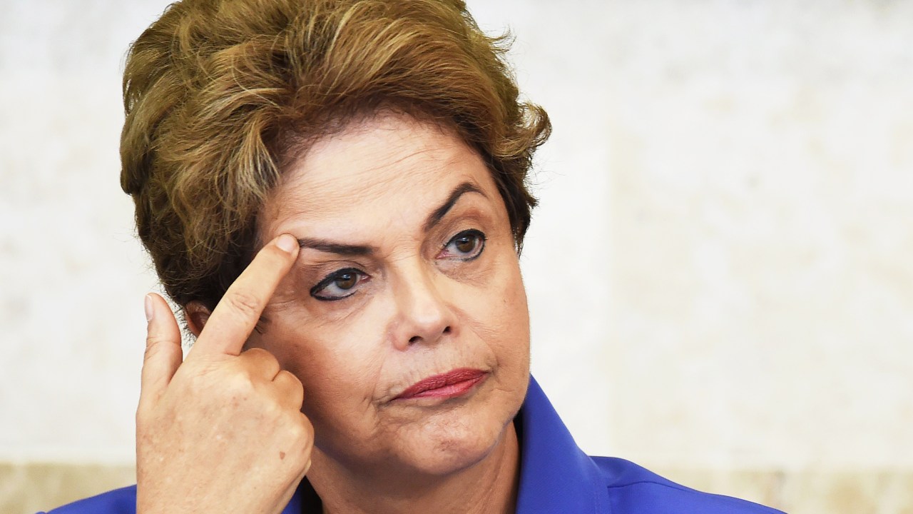 A presidente Dilma Rousseff participa de cerimônia de lançamento do Pronatec Jovem Aprendiz, no Palácio do Planalto, em Brasília (DF)