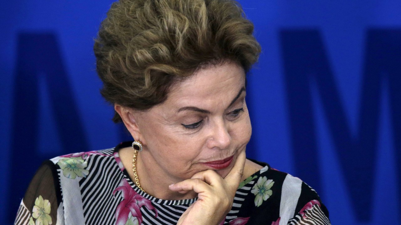 A presidente Dilma Rousseff durante cerimônia do Prêmio Jovem Cientista, no Palácio do Planalto, em Brasília