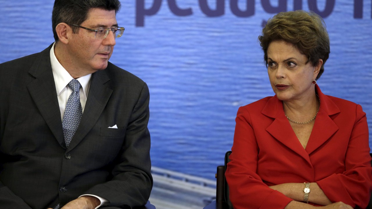 Conjunto de ações está sendo discutido pelo ministro da Fazenda Joaquim Levy com a presidente Dilma, com o objetivo de garantir a menor redução possível na meta de superávit primário