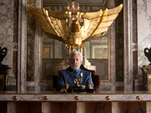 Donald Sutherland como Presidente Snow no filme Jogos Vorazes: A Esperança - Parte I