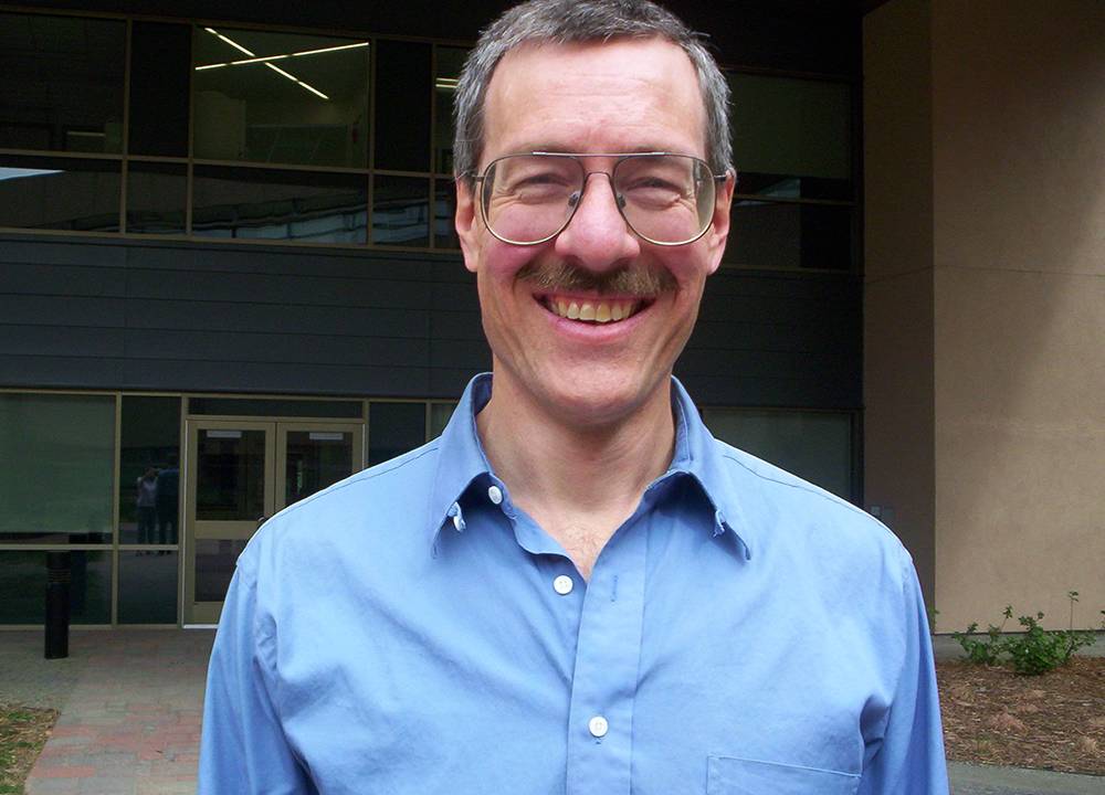 O principal autor da pesquisa, Carl Drews é professor do Departamento de Ciência Atmosférica e Oceânica da Universidade do Colorado e escreveu o livro “Between Migdol and the Sea” (tradução livre, “Entre Migdol e o Mar”).