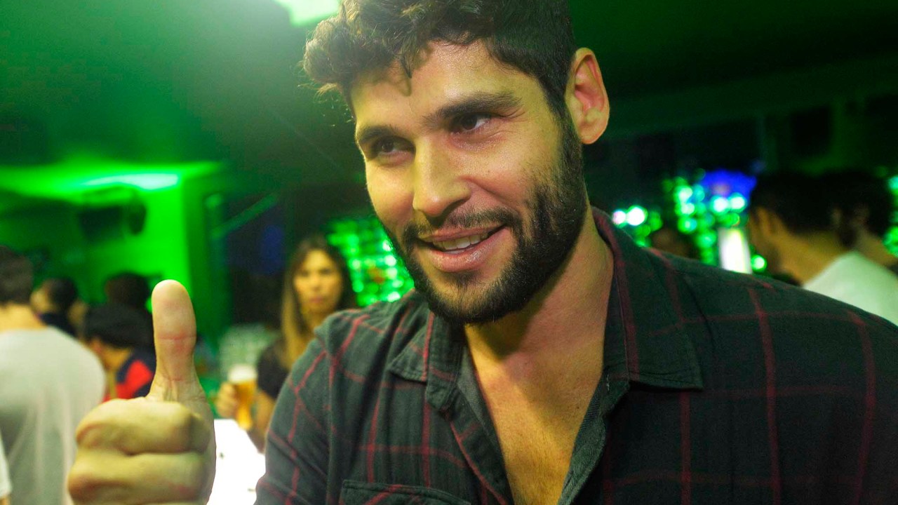 Recém-solteiro, Dudu Azevedo no camarote da Heineken durante o Rock in Rio 2015