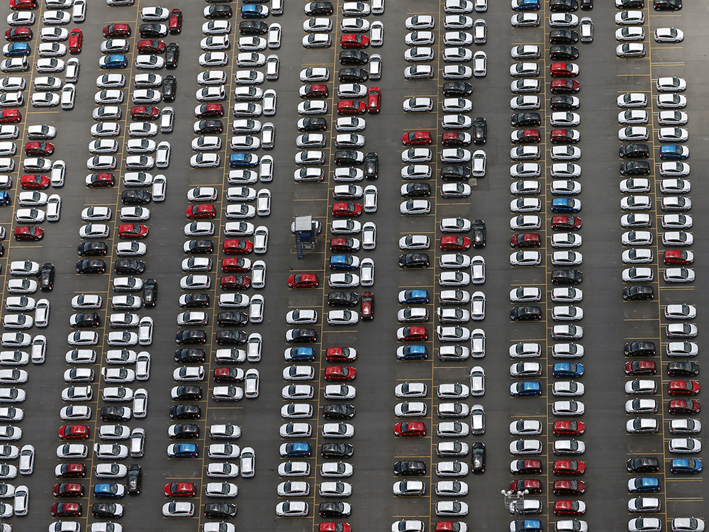 Automóveis em pátio de montadora em São Bernardo do Campo, em São Paulo