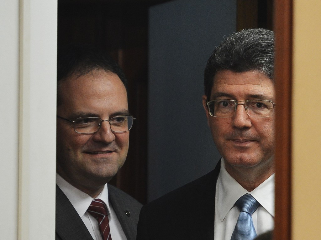 Falta de sintonia entre Levy e Barbosa extrapola a área fiscal: também está no futebol