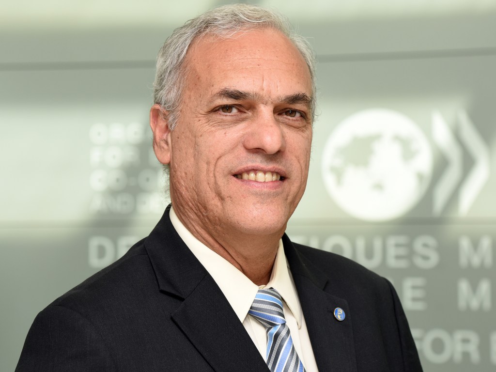 “Falta uma decisão política do Brasil, que espero que esteja sendo considerada", diz Marcos Bonturi, diretor de relações globais da OCDE