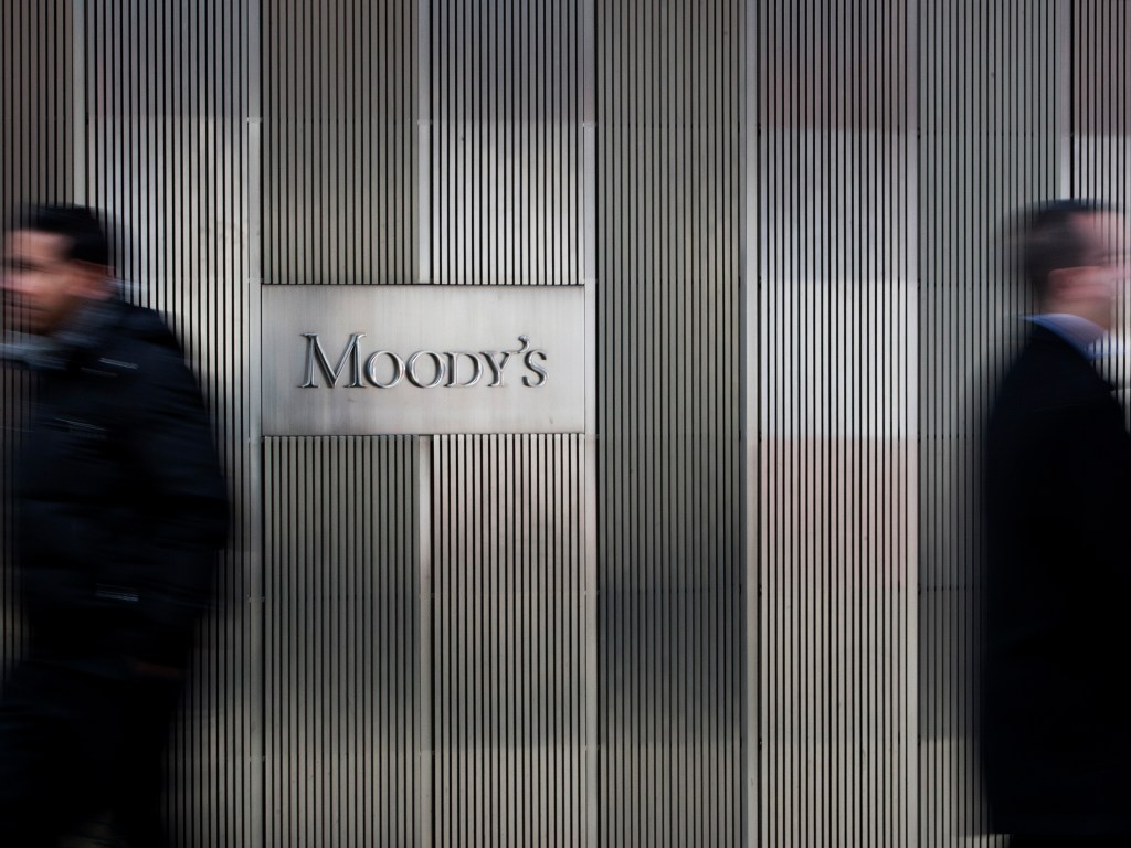 Moody's foi a terceira, das três maiores agências de risco, a rebaixar a nota de crédito do Brasil para grau especulativo