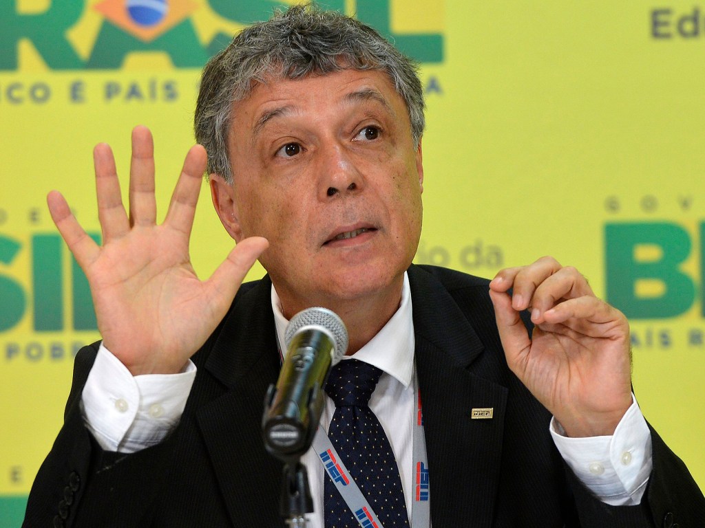 O presidente do Inep, Francisco Soares, durante coletiva de imprensa para divulgação da nota do Exame Nacional do Ensino Médio (Enem) de 2014 - 13/01/2015
