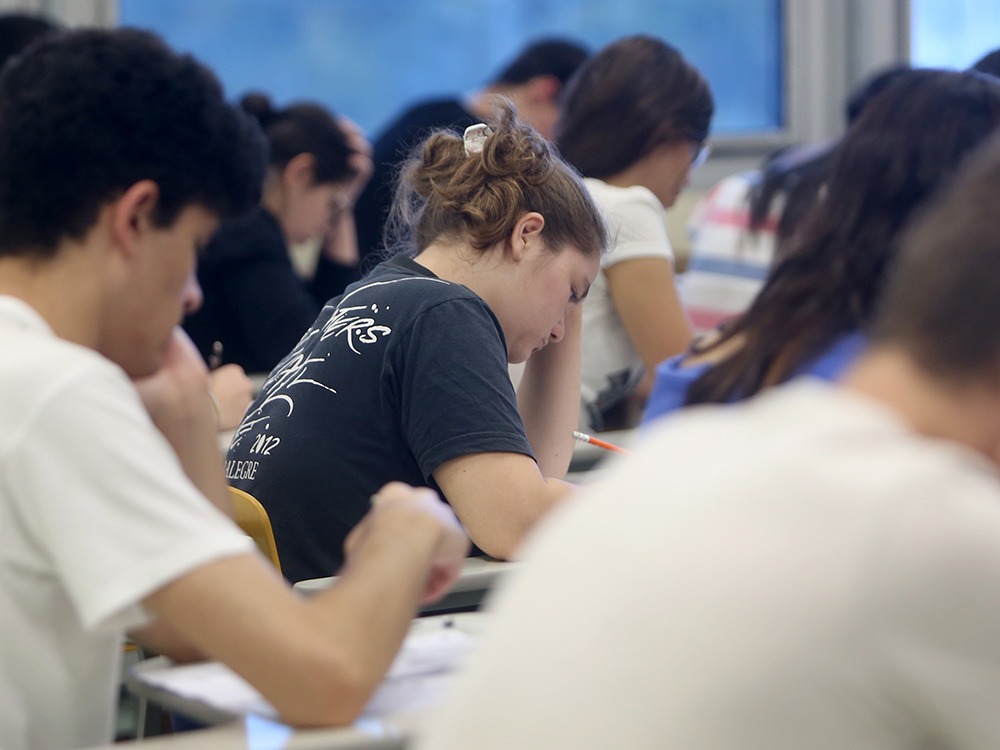 educacao-brasil-exame-vestibular-prova