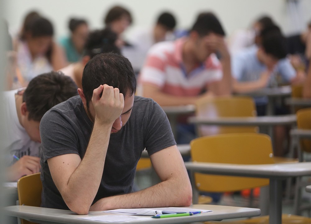 80 cursos de ensino superior não poderão realizar vestibular em 2015