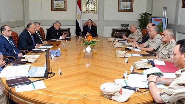 Presidência do Egito realiza reunião de emergência após ataques