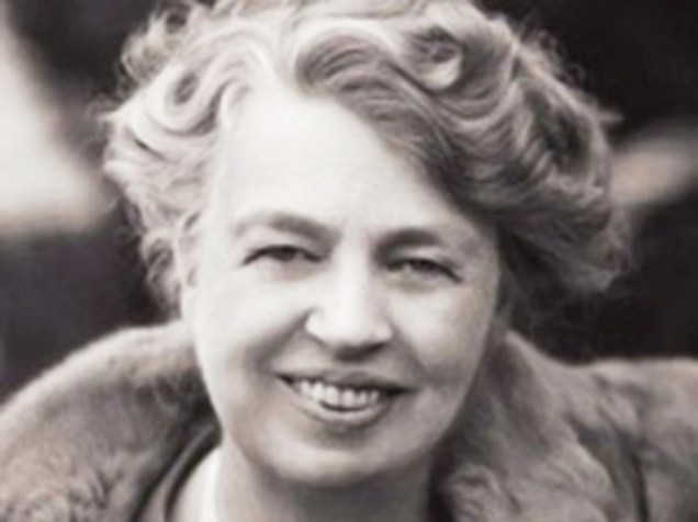 Eleanor Roosevelt, mulher do presidente Roosevelt e grande defensora dos direitos humanos
