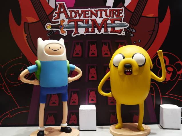 Réplicas dos personagens do desenho A Hora da Aventura são vistos durante a Comic Con Experience 2014, em São Paulo