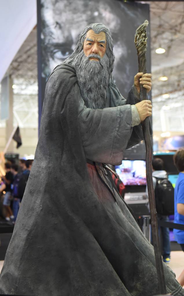 Réplica do personagem Gandalf, de O Senhor dos Anéis, é exposta durante a Comic Con Experience 2014, em São Paulo