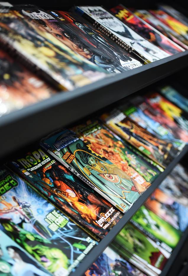 Revistas em quadrinhos são vendidas durante a Comic Con Experience 2014 em São Paulo