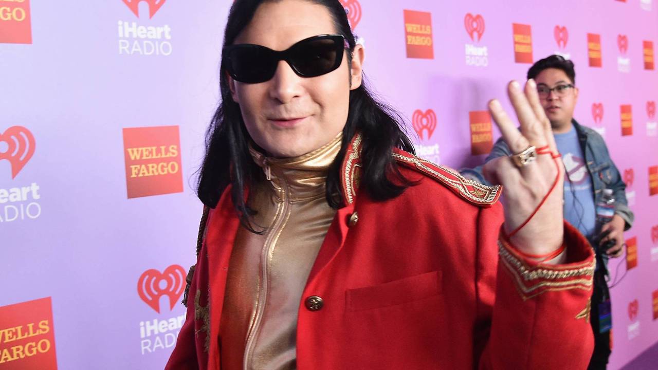 O ator Corey Feldman, durante o iHeart80s Party, em Inglewood, na Califórnia - 20/02/2016