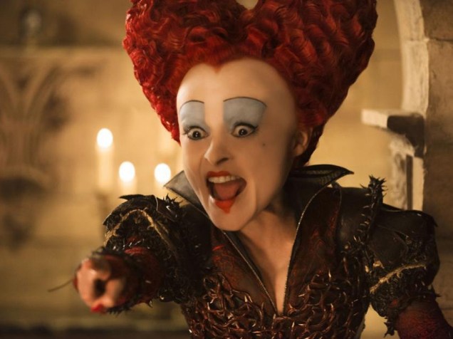 Rainha Vermelha (Helena Bonham Carter), no filme Alice Através do Espelho