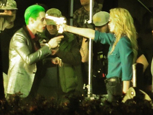 Jared Leto e Margot Robbie no set de gravação do filme Esquadrão Suicida