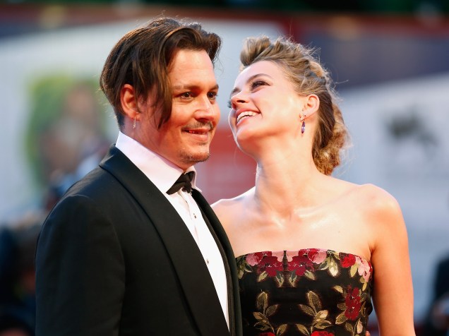 Johnny Depp e Amber Header comparecem a estreia do filme "Black Mass" no 72° Festival de Filmes de Veneza