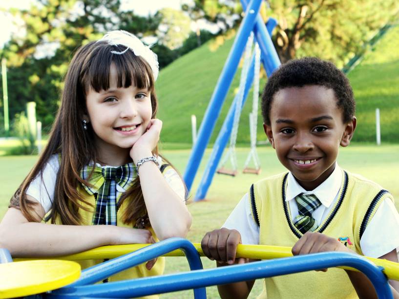 Larissa Manoela e Jean Paulo na novela "Carrossel", do SBT