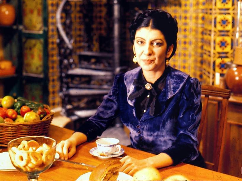 Marília Pêra como Juliana na minissérie O Primo Basílio de 2007