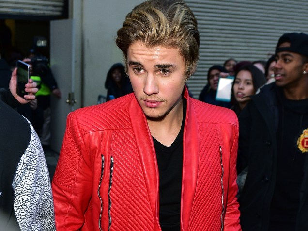 <p>Justin Bieber chega para conferir o desfile de Kanye West em parceria com a Adidas Originals durante a New York Fashion Week</p>
