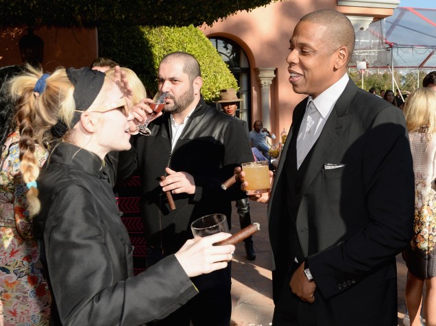 Grimes e Jay-Z: Rapper incluiu a cantora entre os artistas que têm a carreira gerenciada pela RocNation