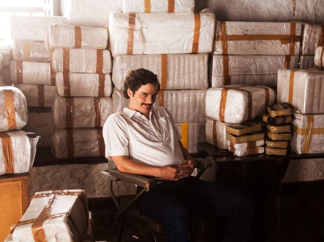 Wagner Moura interpreta o narcotraficante colombiano Pablo Escobar