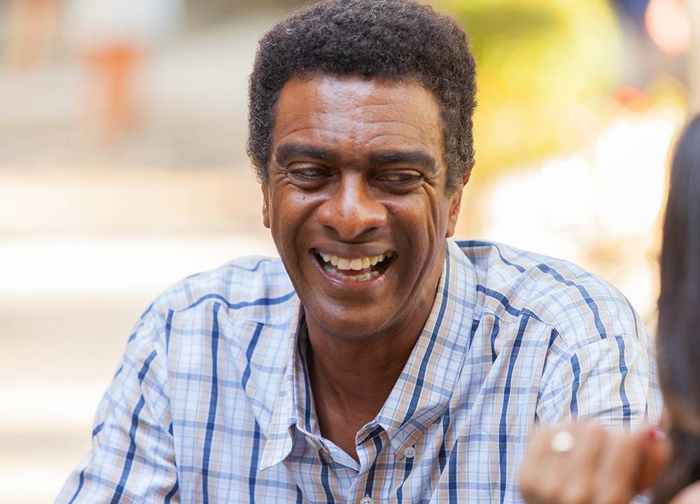 Zé Pedro (Helio de La Peña), em cena da novela 'Totalmente Demais'