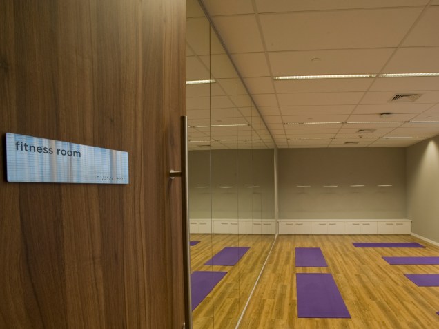 Sala de ioga no novo escritório do Twitter em São Paulo